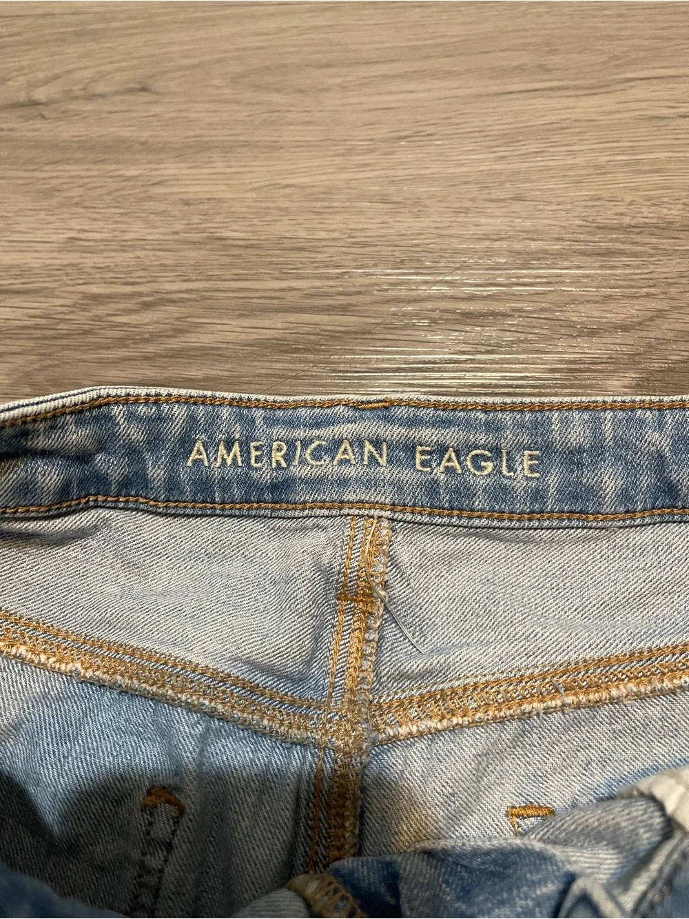 American eagle High-Rise mom shorts Light Blue Denim Shorts